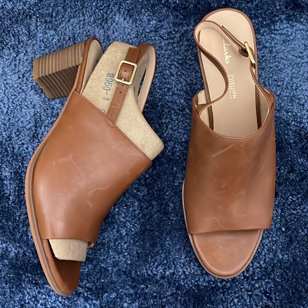 NEW! Clarks Tan Leather Open-Toe Block Heel Slingbacks